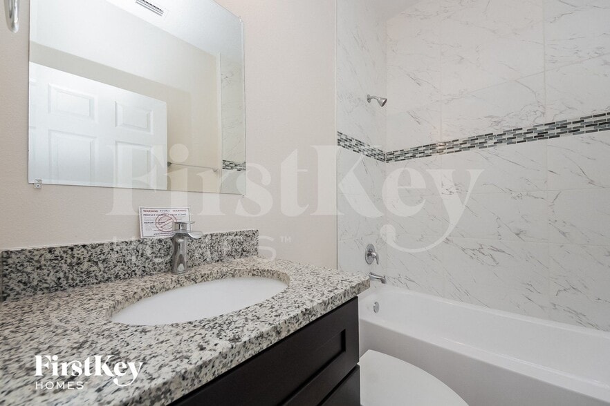 Building Photo - 510 Magpie Ln