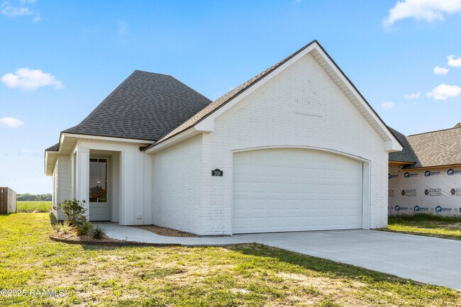 Primary Photo - 208 Adry Ln