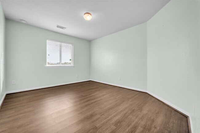 Building Photo - 21611 Mt McKinley Way