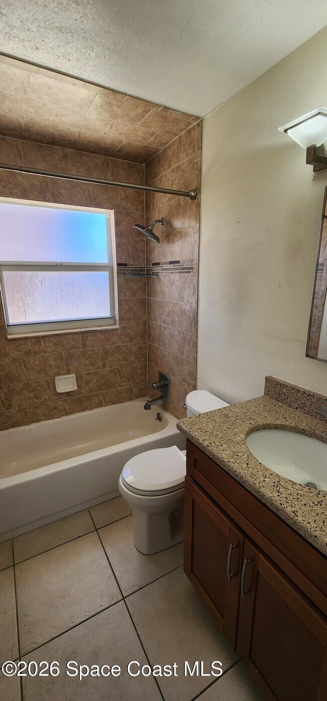 Building Photo - 205 Cleveland Ave