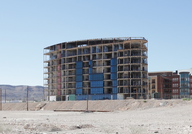 Primary Photo - Bldg 7