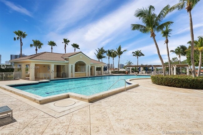 Building Photo - 21205 Yacht Club Dr