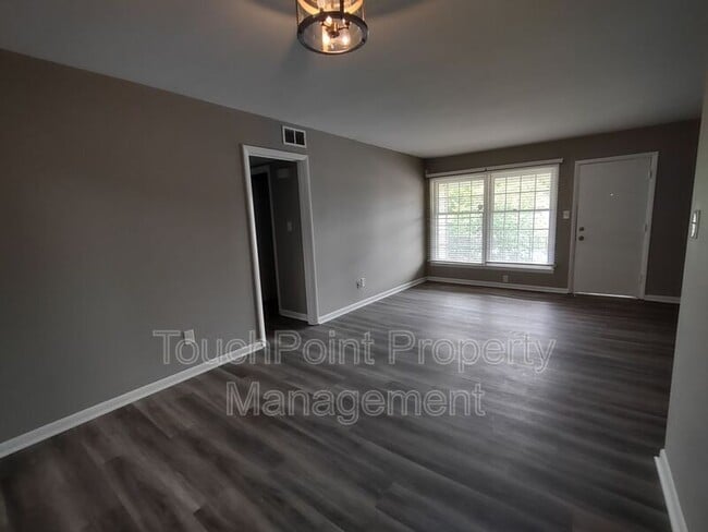 Building Photo - 4601 Coronado Dr