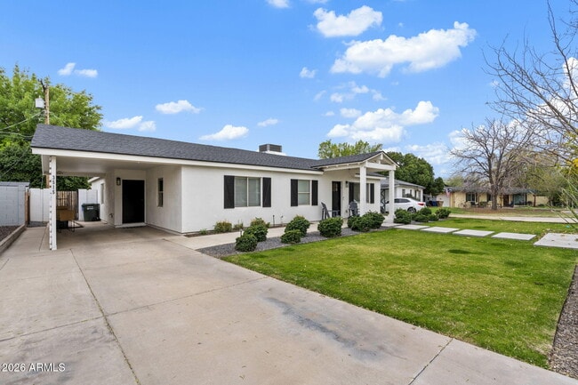 Building Photo - 3515 E Piccadilly Rd