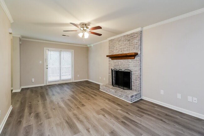 Building Photo - 2410 Wildburne Ct