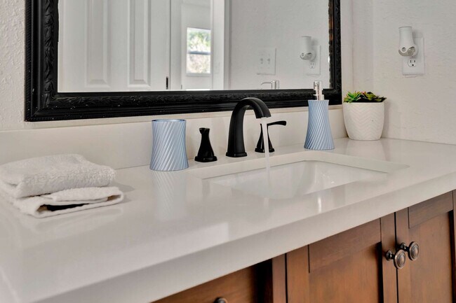 Building Photo - 3396 Minnow Creek Dr