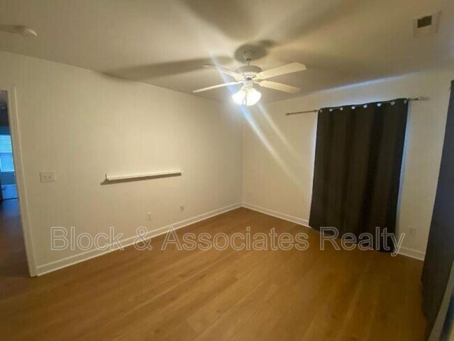 Building Photo - 2916 Chatelaine Pl