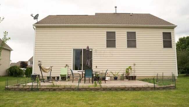 Building Photo - 1664 Boxwood Dr