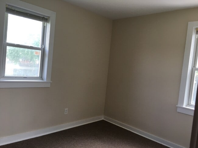 2nd bedroom - 6004 Old Capitol Trl