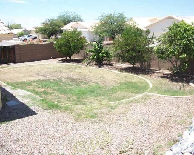 Building Photo - Hello Sunshine! Rita Ranch Hacienda Del Or...