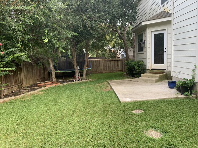 Building Photo - 720 Wooded Trail