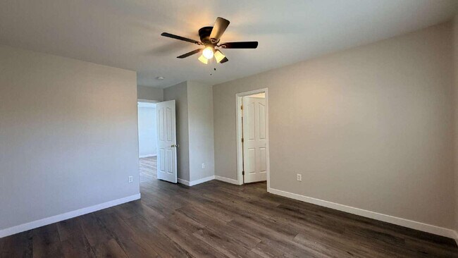 Building Photo - 1567 S Avocet St