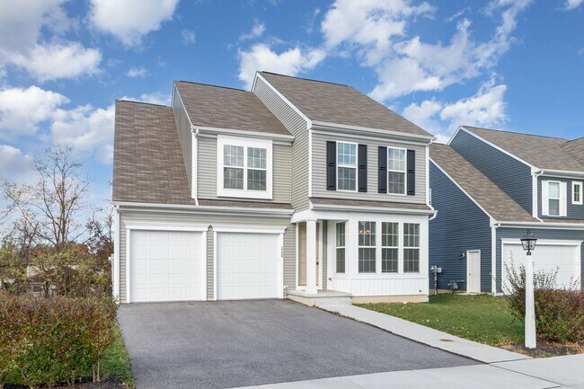 Building Photo - 1726 Bradley Dr