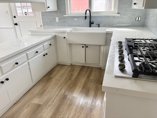 Building Photo - Recently Renovated 2BD Home in El Segundo with Large Backyard & 2-Car Garage