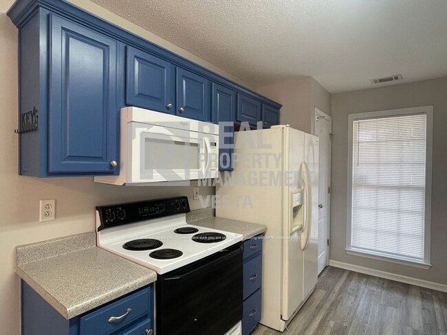 Building Photo - 109 Barley Pl