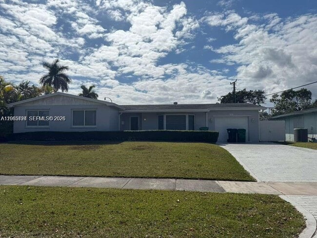 Building Photo - 19020 SW 91st Ave
