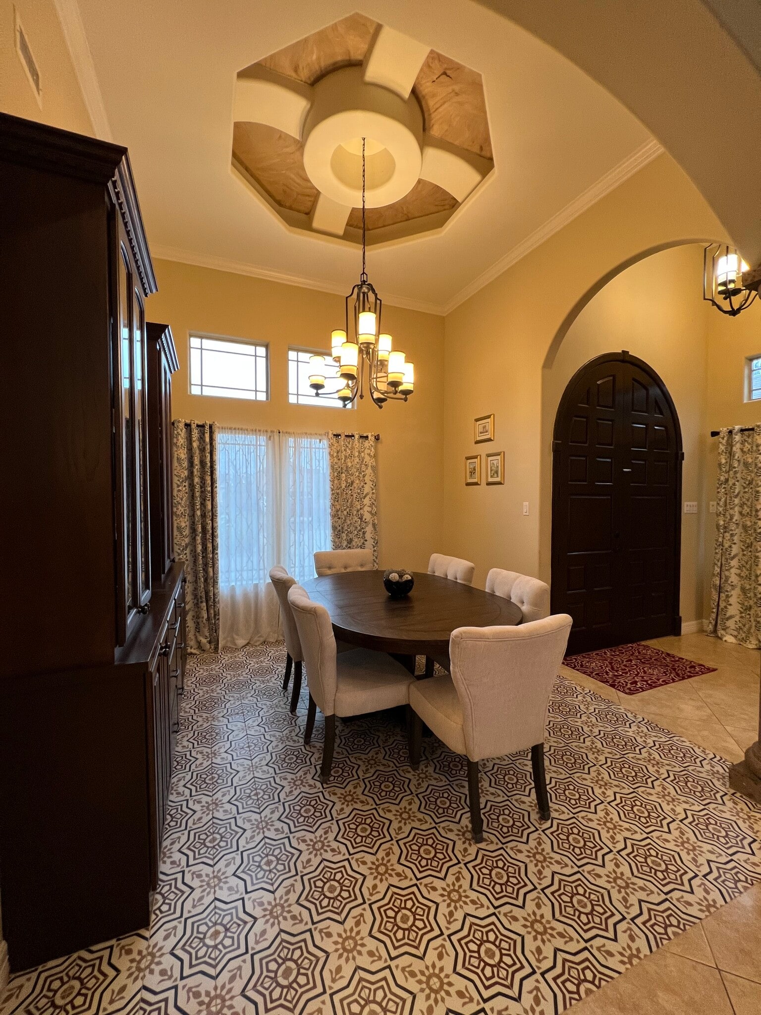 Building Photo - 2100 Rice Ave