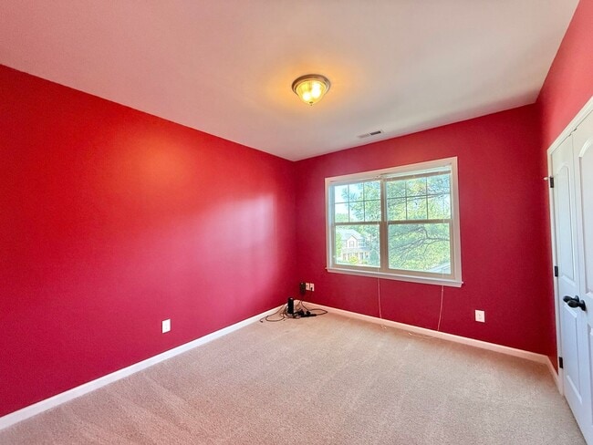 Building Photo - 1140 Litchborough Way