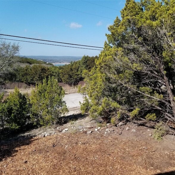 Building Photo - 6604 Alta Vista Dr