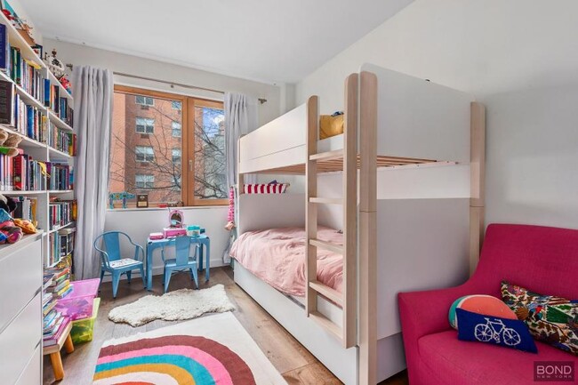Building Photo - 2 bedroom in New York NY 10009
