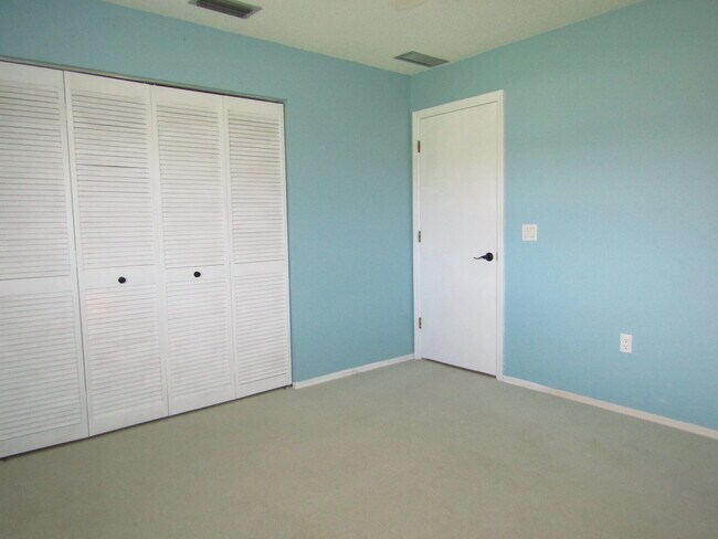 Building Photo - 5822 Jackson Ln