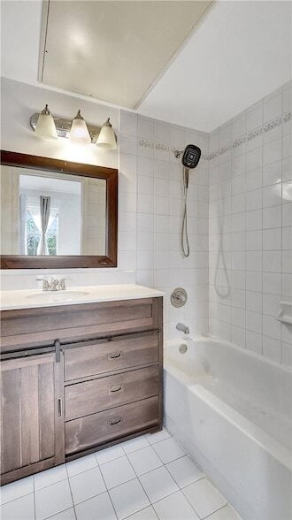 Building Photo - 771 SW 148th Ave