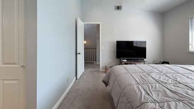 Building Photo - 831 Carlton Privado