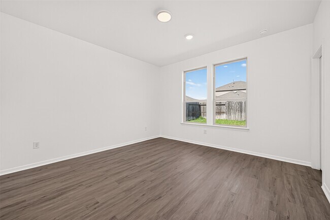 Building Photo - 16737 Oak Bough Dr