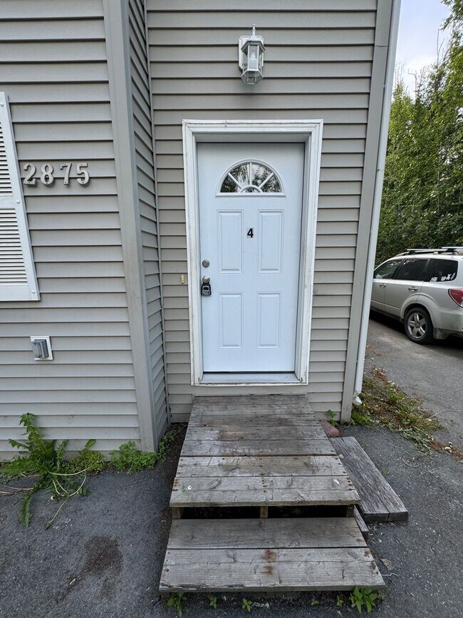 Building Photo - 2875 S Donovan Dr