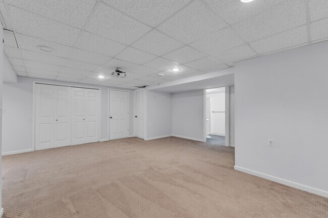 Building Photo - 41312 Maplewood Drive