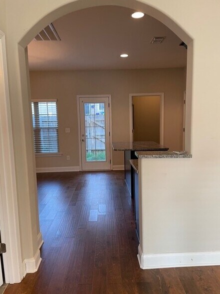 Building Photo - 511 Harpeth Park Dr