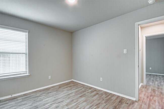 Building Photo - 6930 Scarlet Sagebrush St