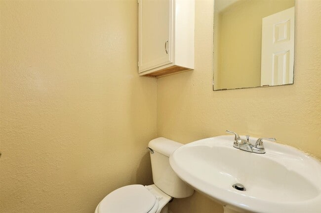 Building Photo - 8911 McPherson Rd