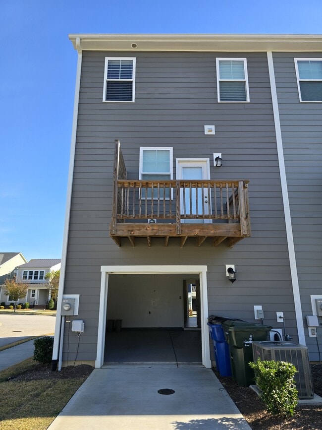 Building Photo - 6309 Truxton Ln