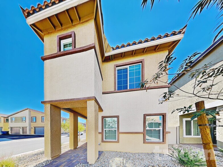 Building Photo - 7237 Halo Falls St