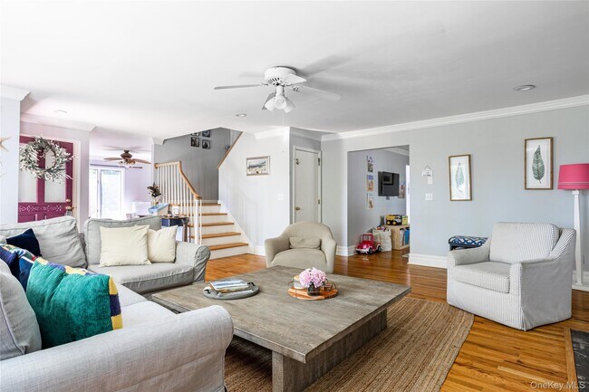 Building Photo - 2300 Pine Tree Rd