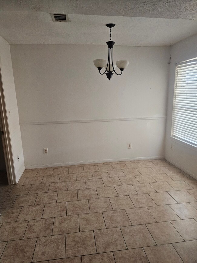 Building Photo - 24606 Green Moss Dr