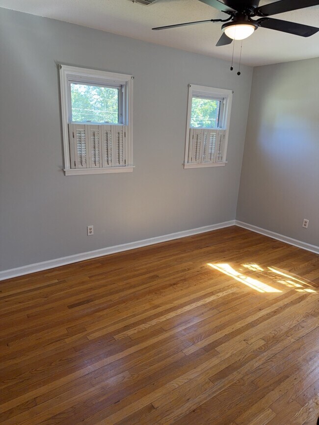 Building Photo - 4064 Johnstown Dr