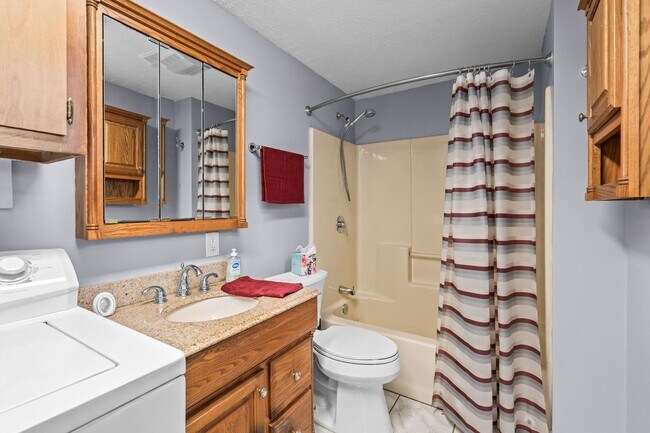 Building Photo - Charming Conway Loft Home – Quiet Country Living!