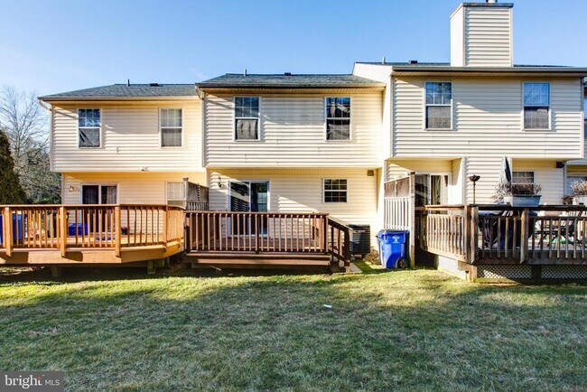 Building Photo - 8602 Andrew Ellicott Ct