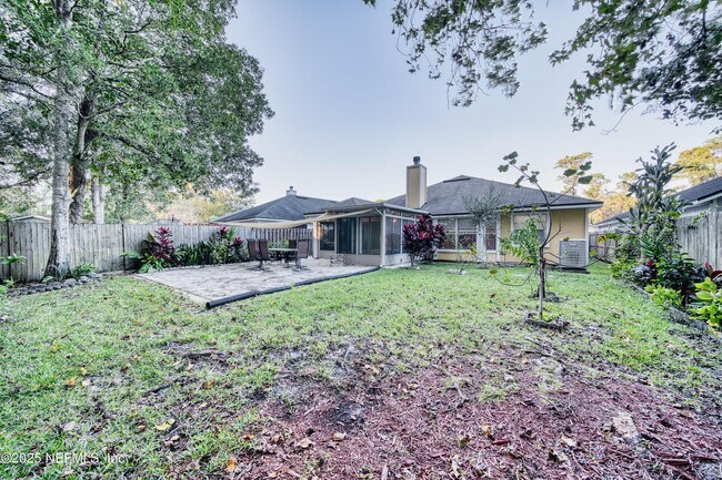 Building Photo - 185 Hawthorn Hedge Ln