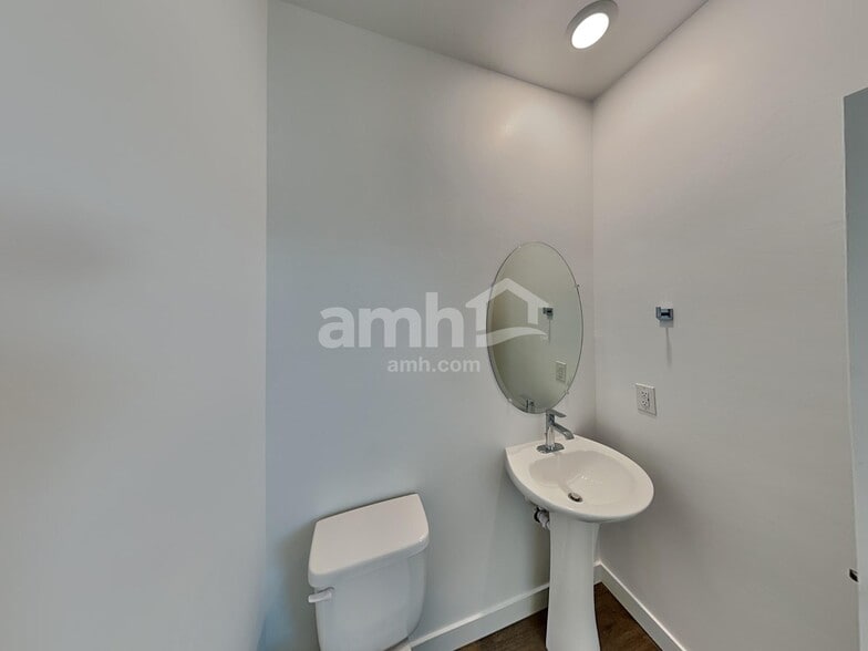 Building Photo - 9683 N Rancho Lozano