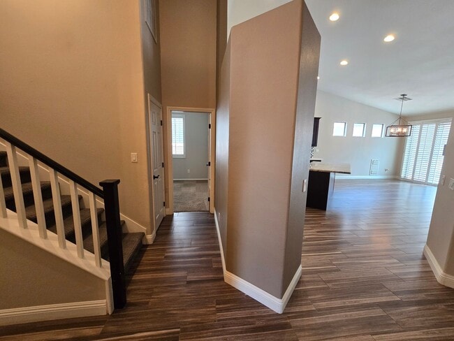 Building Photo - Unique Summerlin Home!