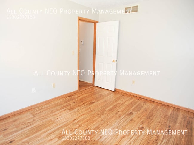Building Photo - 1641 Coventry Rd