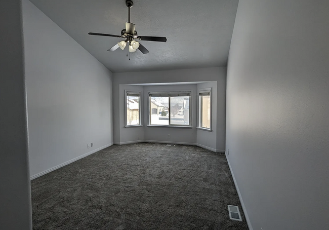Building Photo - 4138 S Captains St