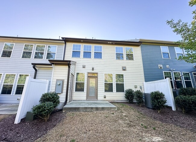 Building Photo - Radiant Townhouse located in Raleigh