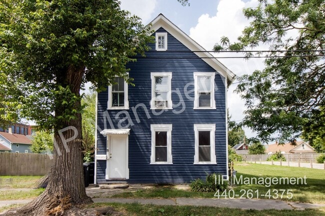 Primary Photo - 3130 W 33rd St