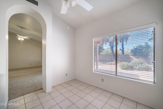 Building Photo - 9210 N 104th Pl