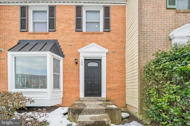 Building Photo - 106 Lamont Ln