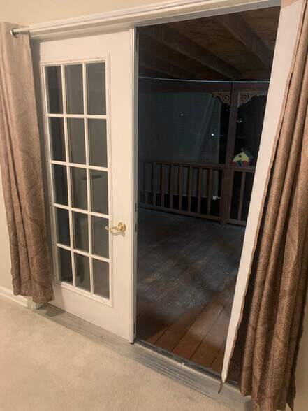 Building Photo - 205 Stull Ct